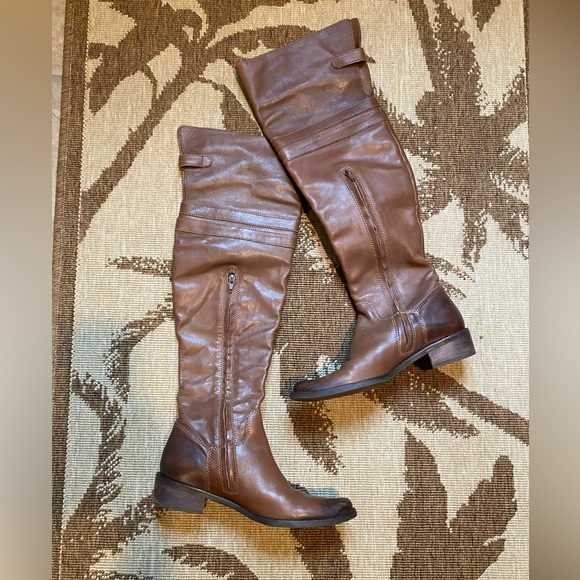 Matisse Over-The-Knee Studded Leather Boots  6.5 - Picture 6 of 15